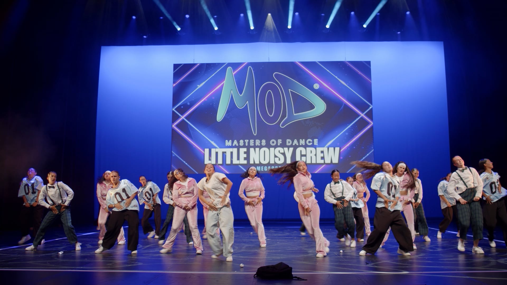 LITTLE NOISY CREW – MEGACREW – MASTER